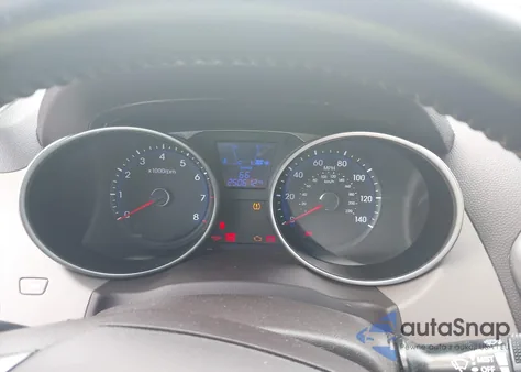 2011 Hyundai Tucson Limited from USA, damaged, VIN KM8JUCAC2BU311021